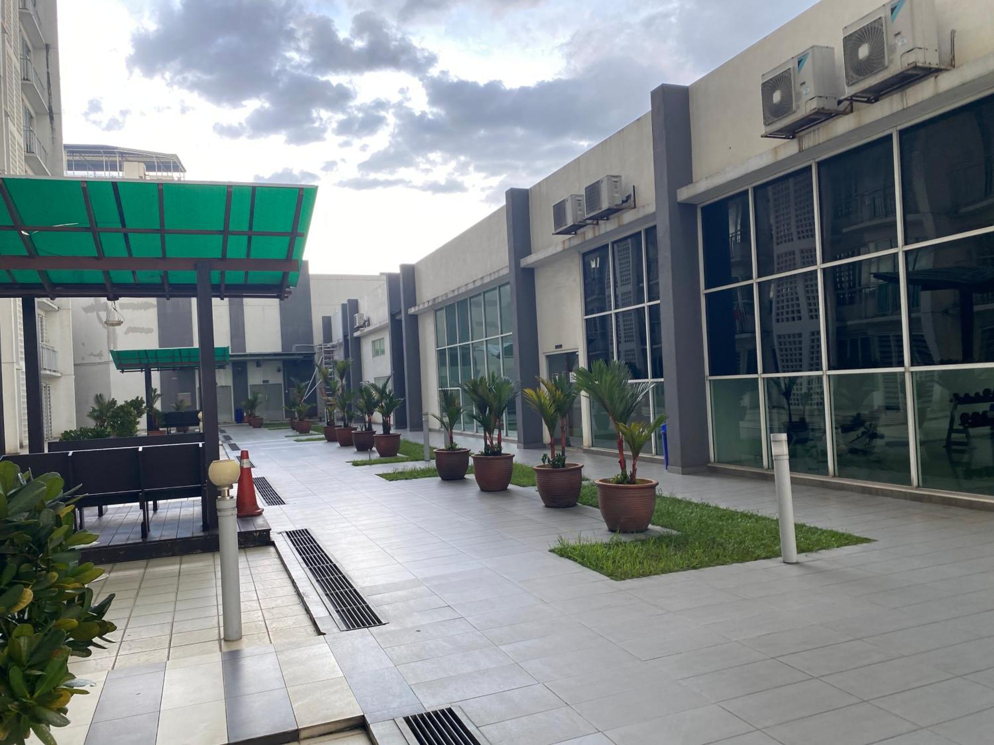 Homestay At Menara U Shah Alam Exterior photo